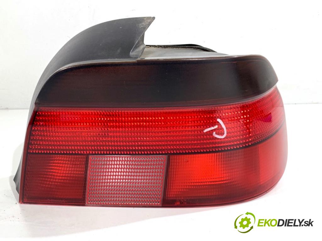 BMW E39 sedan 2000 110 kW 520 i 1990 Svetlo pravy zad 8358032