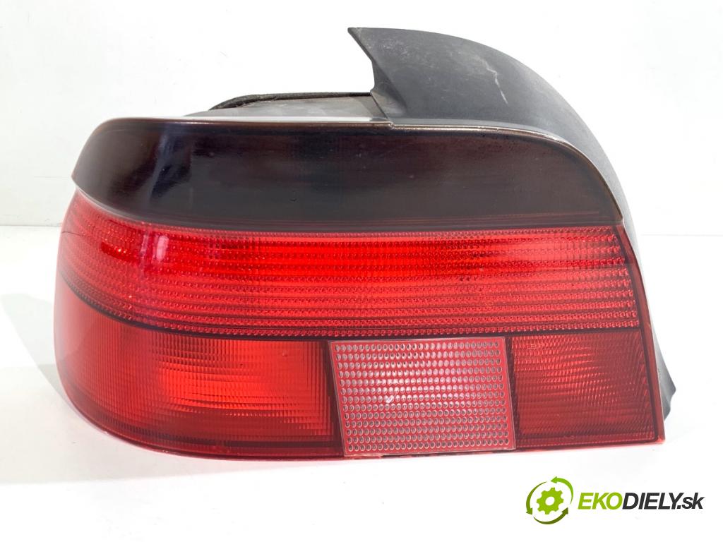 BMW E39 sedan 2000 110 kW 520 i 1990 Svetlo ľavy zad 8358031