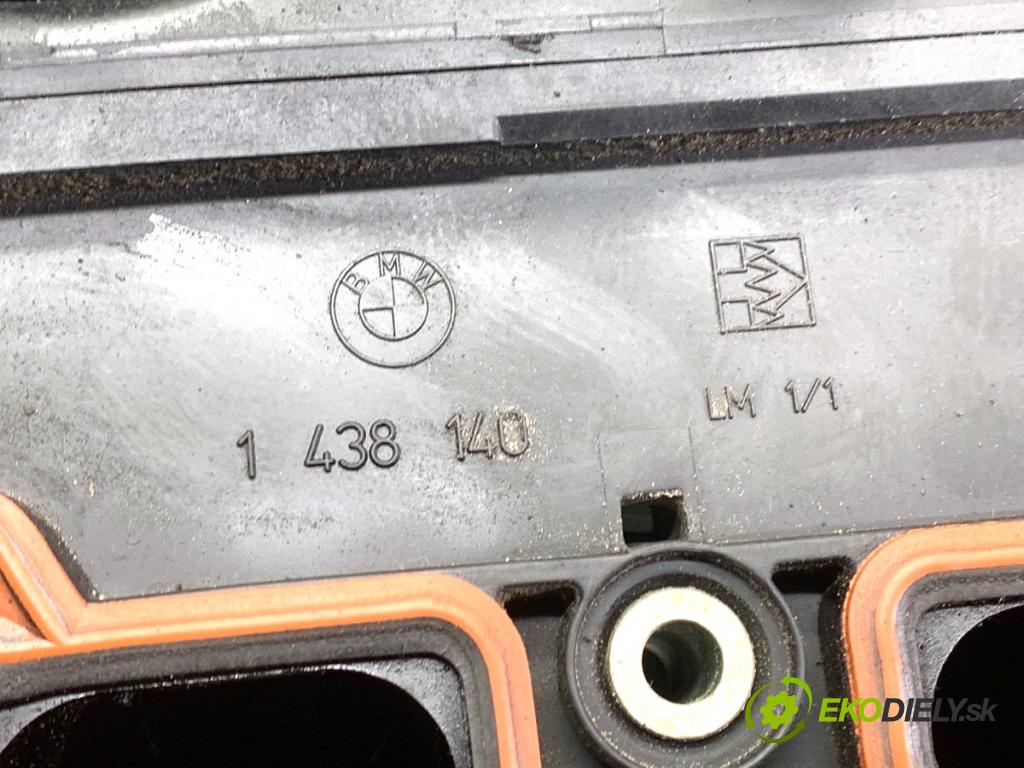 BMW E39 sedan 2000 110 kW 520 i 1990 potrubí sání 1438140 (Sací potrubí)