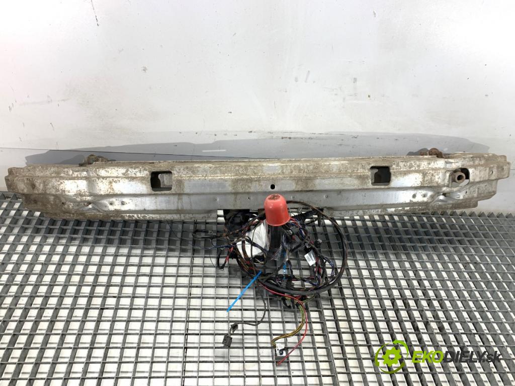 BMW E39 sedan 2000 110 kW 520 i 1990 Hák tažné zařízení  (Tažné zařízení)