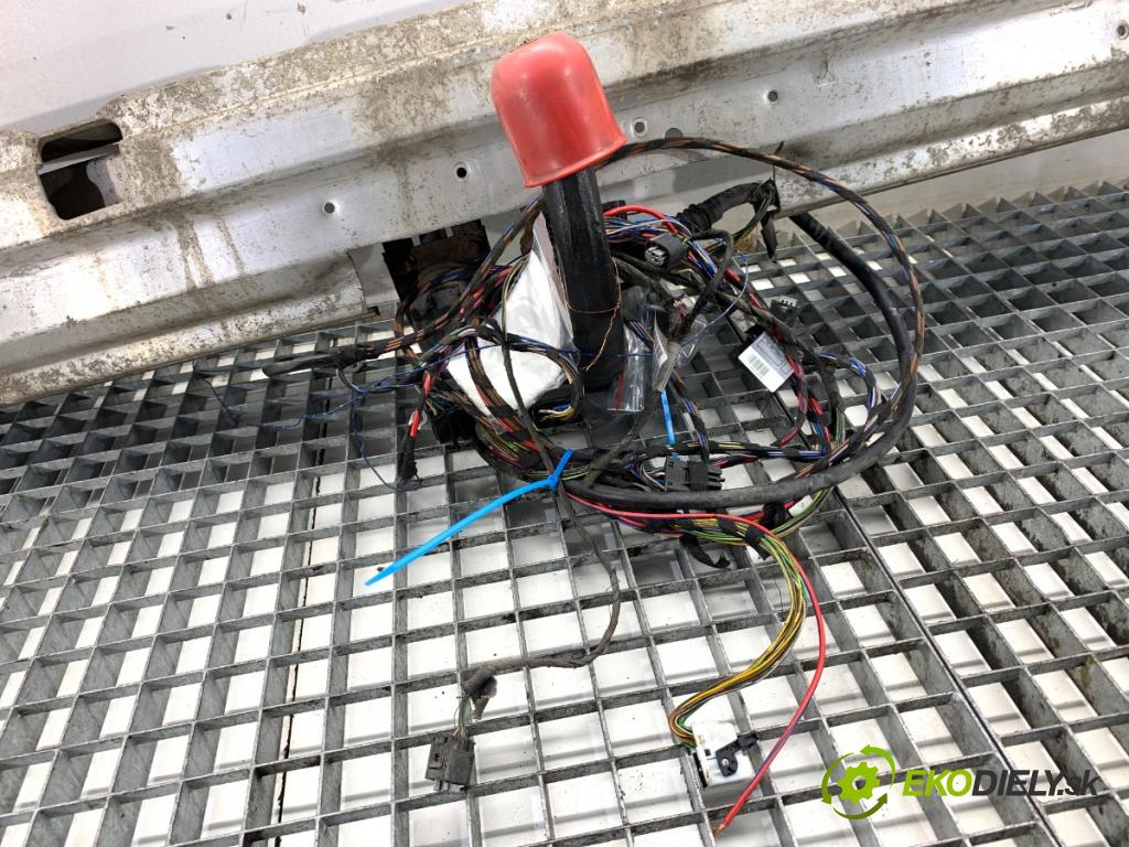 BMW E39 sedan 2000 110 kW 520 i 1990 Hák ťažné zariadenie  (Ťažné zariadenie)