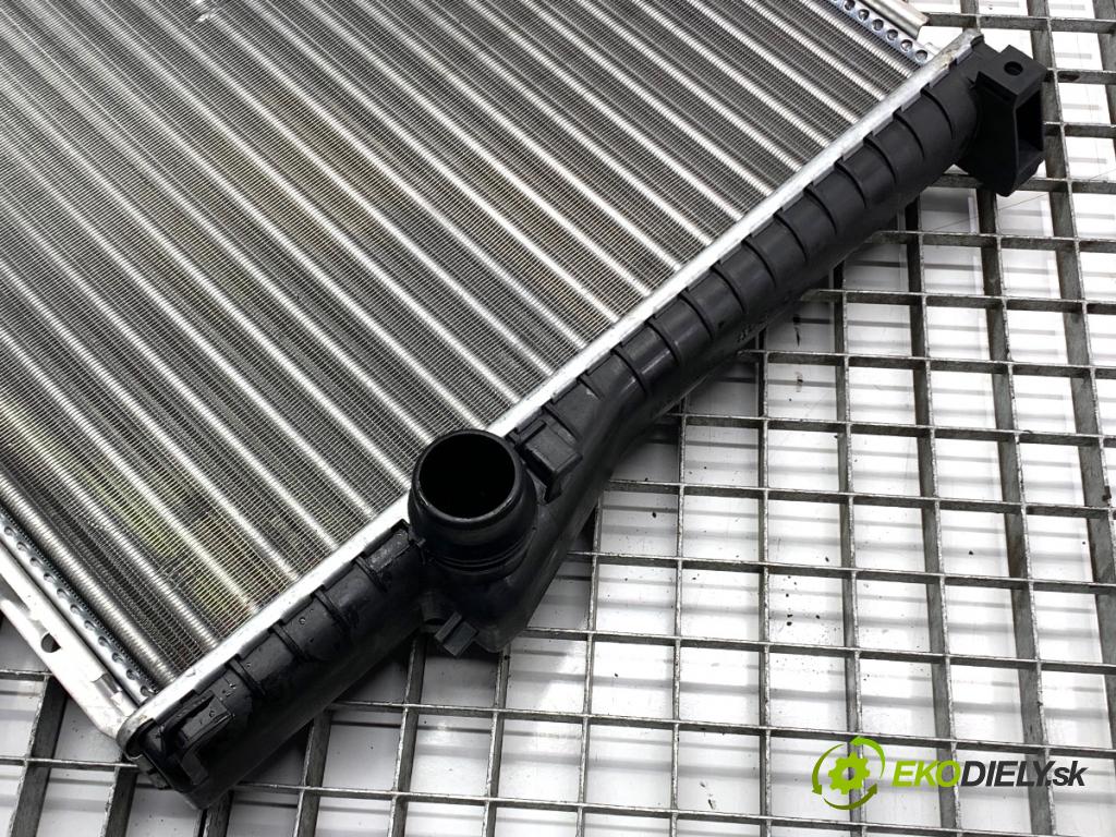 BMW E39 sedan 2000 110 kW 520 i 1990 Chladič vody  (Chladič vody)