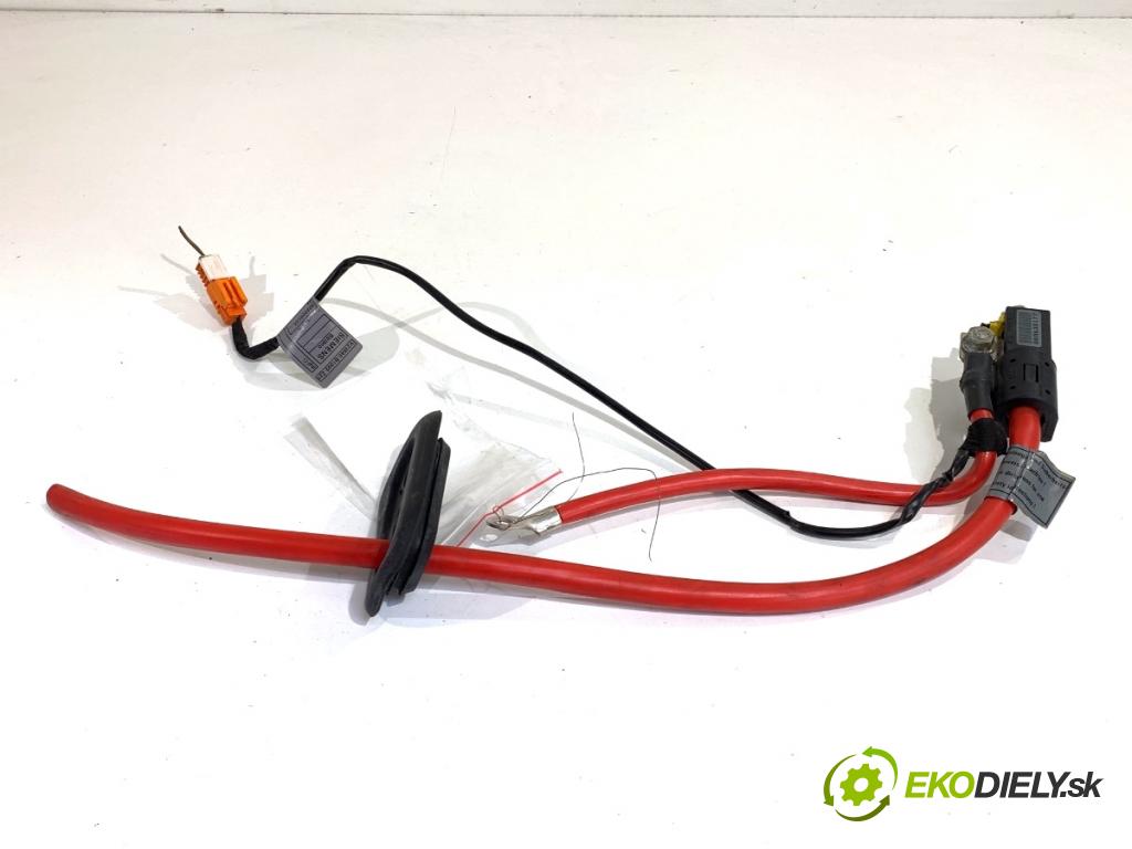 BMW E39 sedan 2000 110 kW 520 i 1990 svorka plus