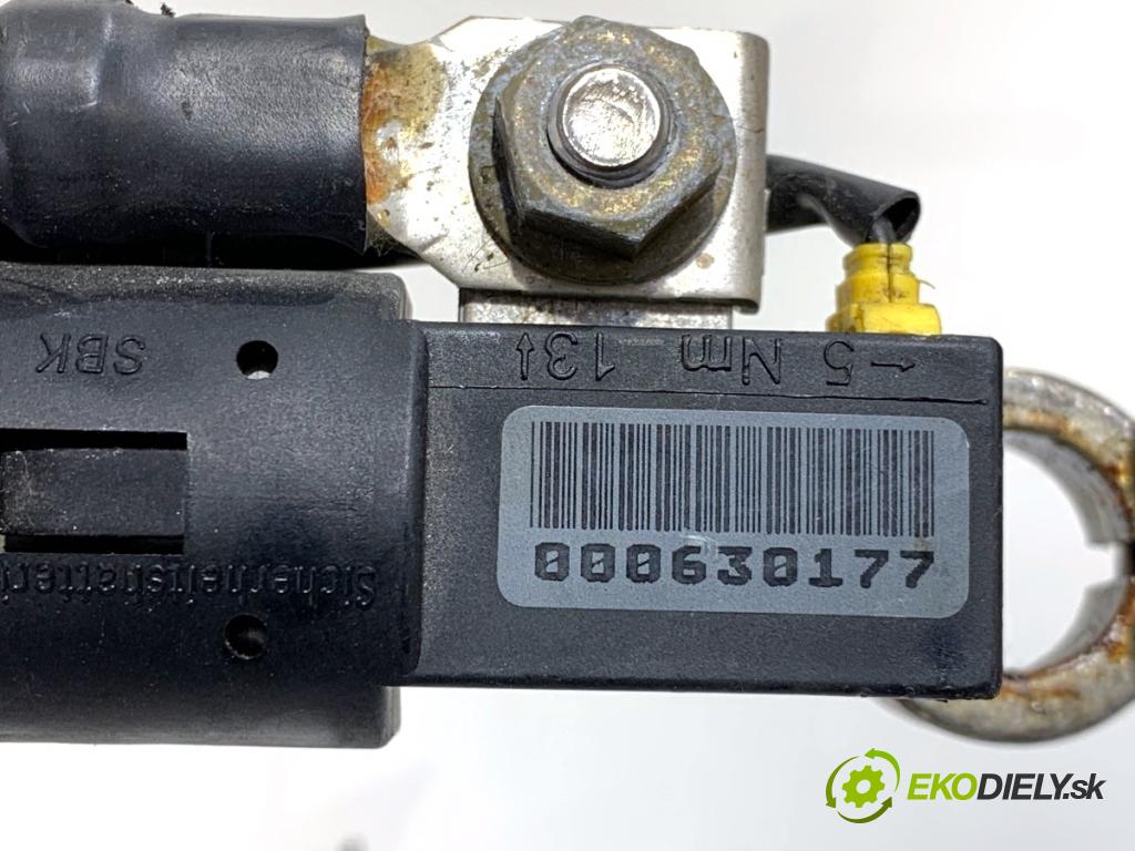 BMW E39 sedan 2000 110 kW 520 i 1990 svorka plus