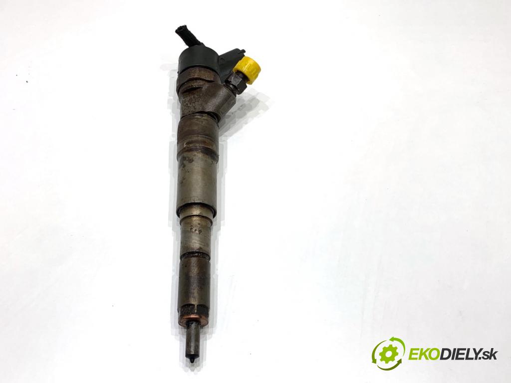 BMW E39 sedan 2000 135 kW 530 d 2926 vstrekovač 7785984 (Vstrekovač paliva)