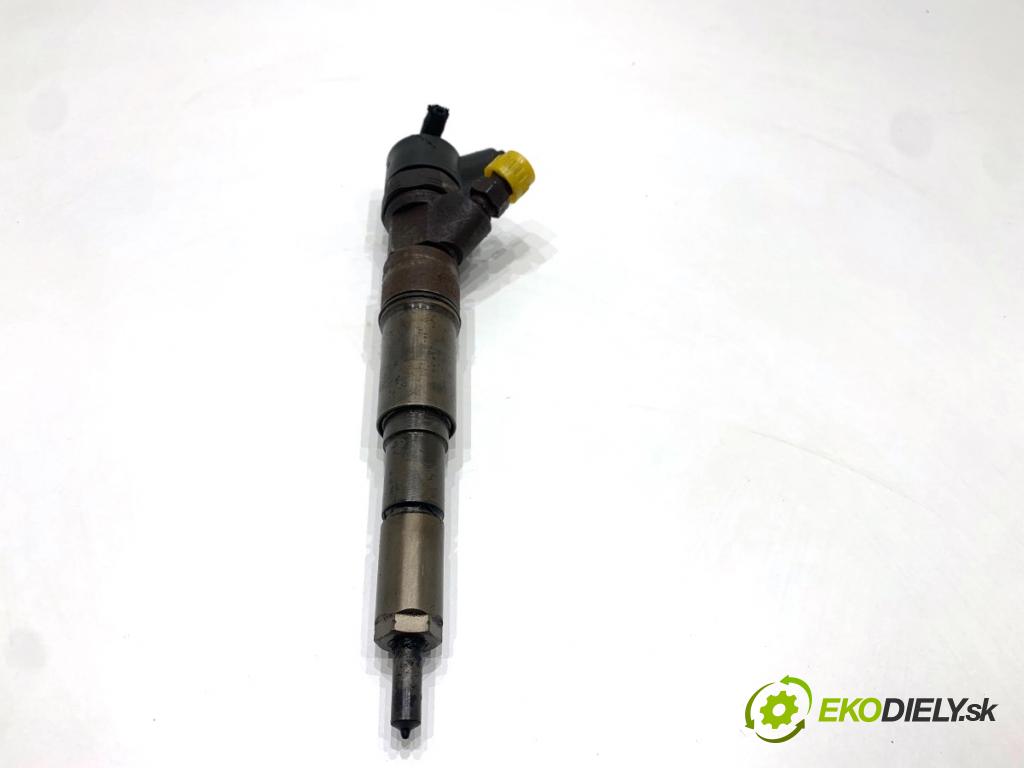 BMW E39 sedan 2000 135 kW 530 d 2926 vstrekovač 7785984 (Vstrekovač paliva)