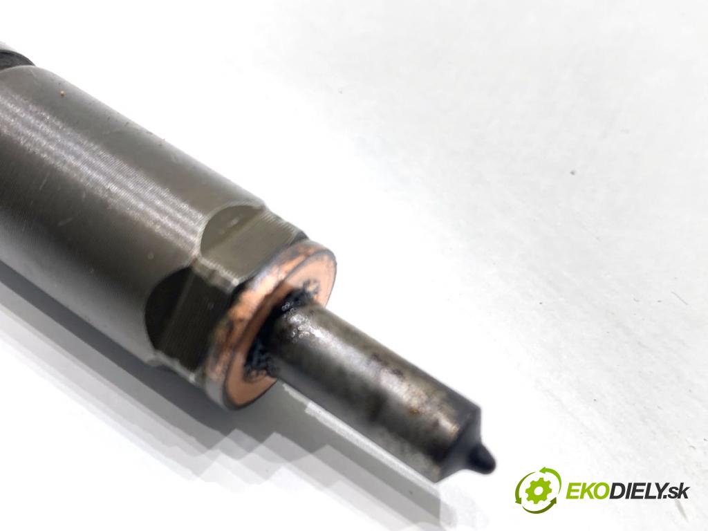 BMW E39 sedan 2000 135 kW 530 d 2926 vstrekovač 7785984 (Vstrekovač paliva)