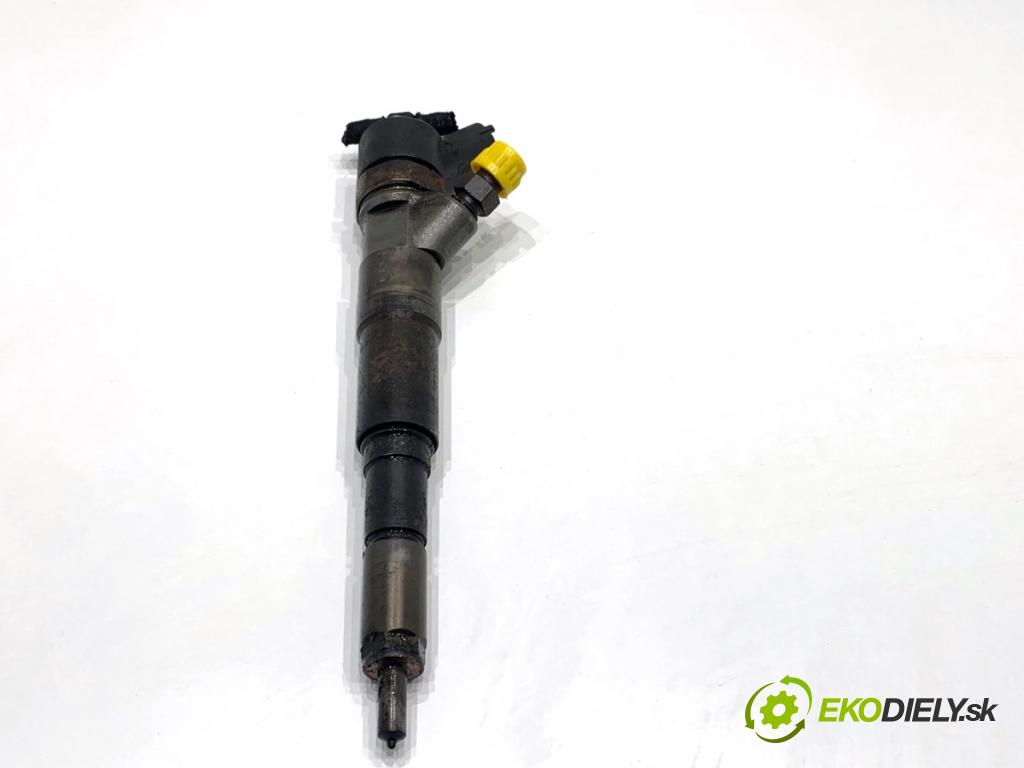 BMW E39 sedan 2000 135 kW 530 d 2926 vstrekovač 7785984 (Vstrekovač paliva)