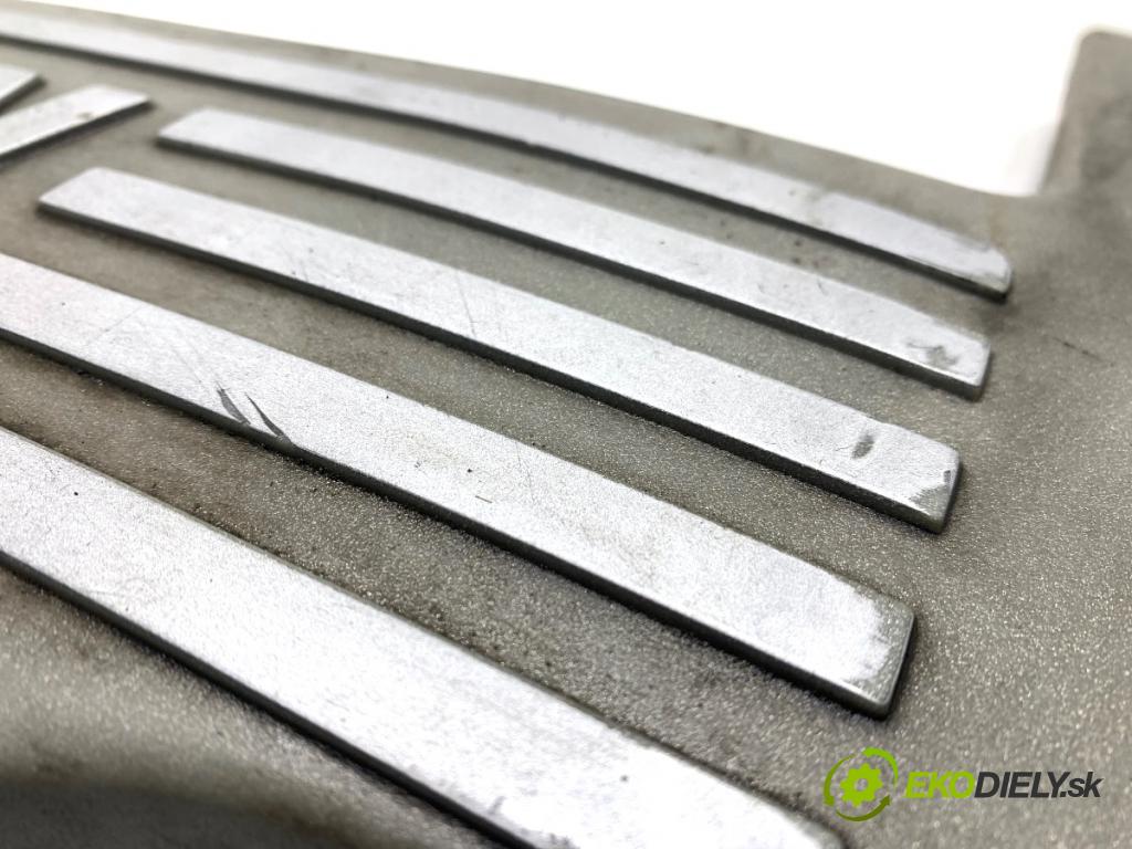 BMW E39 sedan 2000 135 kW 530 d 2926 Kryt Motor  (Kryt motora)