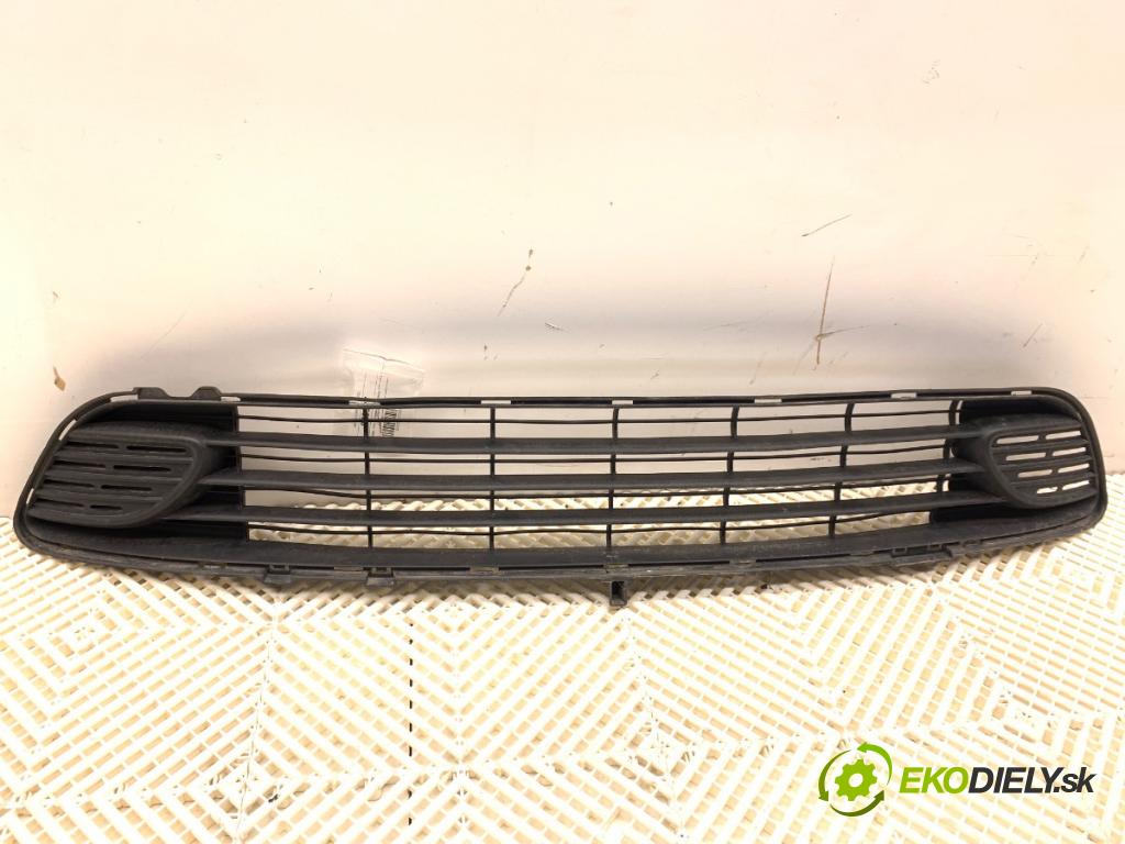 CITROEN C4 PICASSO I nadwozie wielkoprzestrzenne (MPV) 2007 82 kW 1.6 HDi 110 1560 mří nárazníka přední část  (Přední mřížka (maska chladiče))