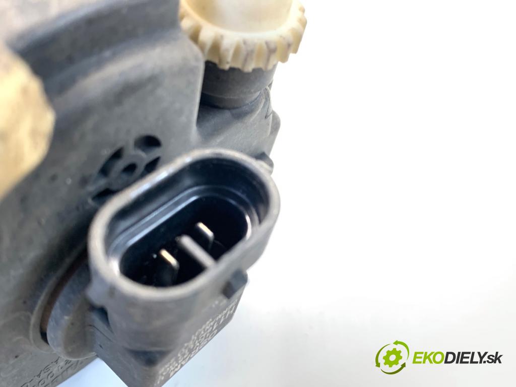 CITROEN C4 PICASSO I nadwozie wielkoprzestrzenne (MPV) 2007 82 kW 1.6 HDi 110 1560 Hmlové svetlo, hmlovka pravy predný 9650001680