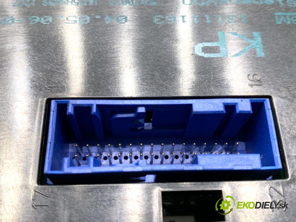 OPEL ZAFIRA B nadwozie wielkoprzestrzenne (MPV) 2006 103 kW 1.8 (M75) 1796 Displej 13111163 (Přístrojová deska)