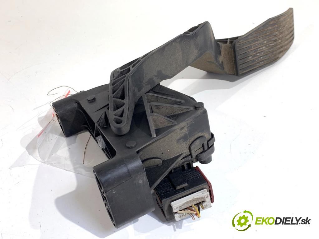 OPEL ZAFIRA B nadwozie wielkoprzestrzenne (MPV) 2006 103 kW 1.8 (M75) 1796 Potenciometer plynu 9202341 (Potenciometer plynového pedálu)