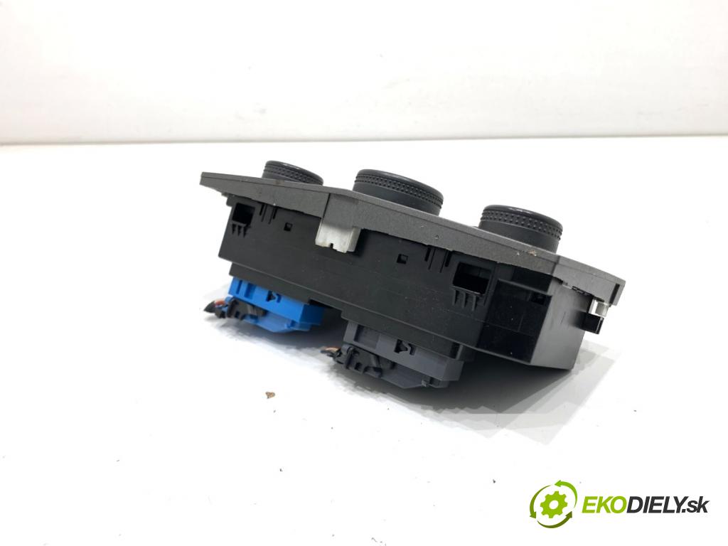 OPEL ZAFIRA B nadwozie wielkoprzestrzenne (MPV) 2006 103 kW 1.8 (M75) 1796 Panel ovládania kúrenia 13168100 (Prepínacie páčky pod volantom)