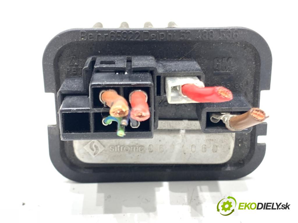 OPEL ZAFIRA B nadwozie wielkoprzestrzenne (MPV) 2006 103 kW 1.8 (M75) 1796 Odpor, rezistor kúrenia vzduchu 52488536 (Odpor (rezistor) kúrenia)