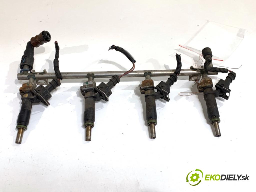 OPEL ZAFIRA B nadwozie wielkoprzestrzenne (MPV) 2006 103 kW 1.8 (M75) 1796 Lišta vstrekovacia 55353806 (Vstrekovacia lišta)