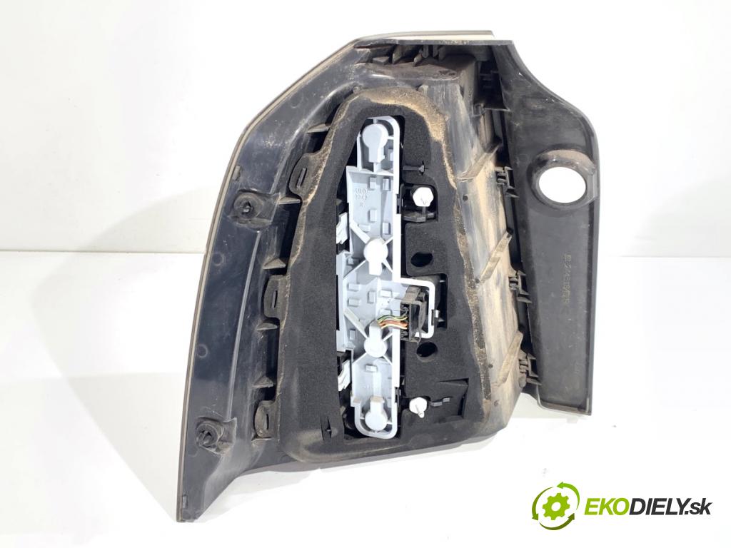 OPEL ZAFIRA B nadwozie wielkoprzestrzenne (MPV) 2006 103 kW 1.8 (M75) 1796 Svetlo pravy zad 24451843