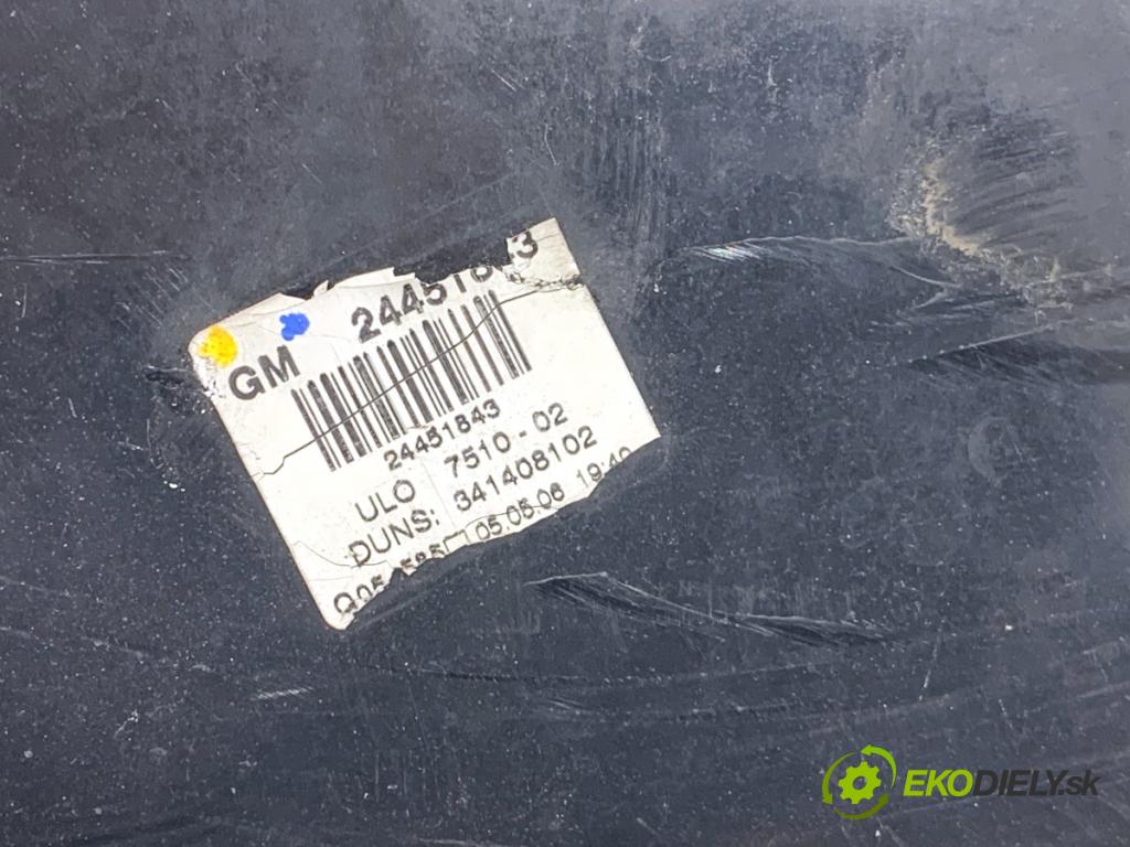 OPEL ZAFIRA B nadwozie wielkoprzestrzenne (MPV) 2006 103 kW 1.8 (M75) 1796 Svetlo pravy zad 24451843