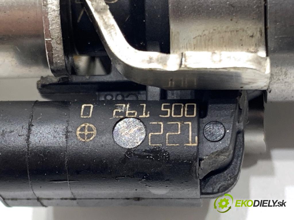 FORD FOCUS III liftback 2014 74 kW 1.0 EcoBoost 998 Lišta vstrekovacia INJEKCIA: DM5G-9H487-AA