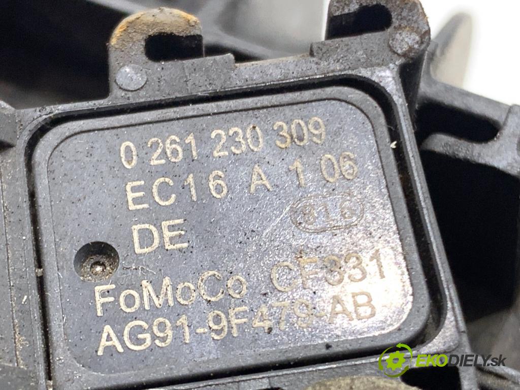 FORD FOCUS III liftback 2014 74 kW 1.0 EcoBoost 998 Potrubie sacie, sanie 1047092S01 (Sacie potrubie)