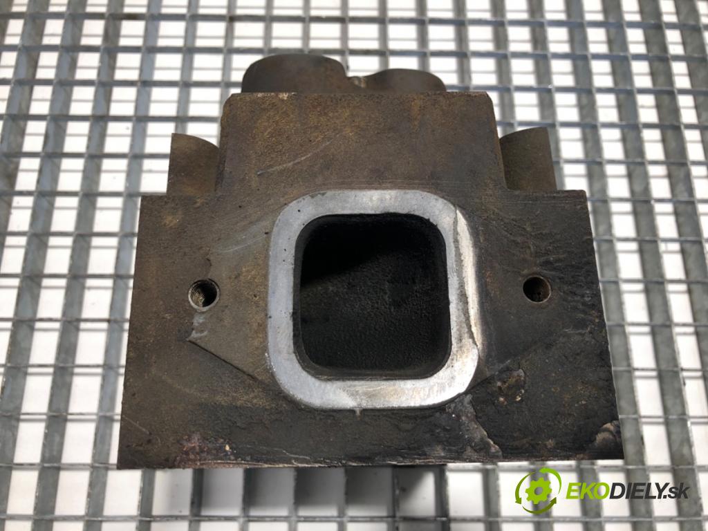 RENAULT TRUCKS PREMIUM Platforma / podwozie 1997 219 kW Route 300.16 219 kW [298 KM] olej napędowy 1996 - 2022 9839 Hlava valcov  (Hlava valcov)