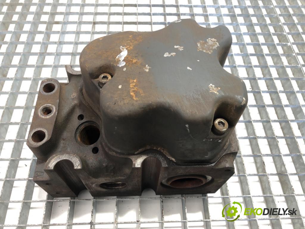 RENAULT TRUCKS PREMIUM Platforma / podwozie 1997 219 kW Route 300.16 219 kW [298 KM] olej napędowy 1996 - 2022 9839 Hlava valcov  (Hlava valcov)