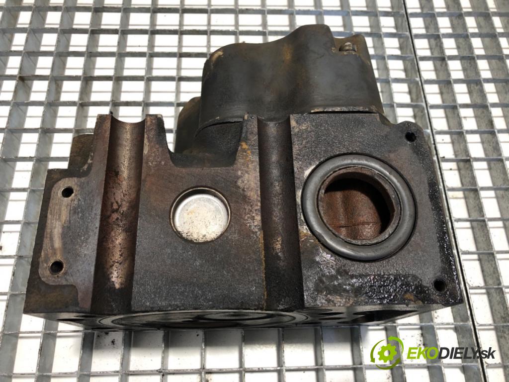 RENAULT TRUCKS PREMIUM Platforma / podwozie 1997 219 kW Route 300.16 219 kW [298 KM] olej napędowy 1996 - 2022 9839 Hlava valcov  (Hlava valcov)