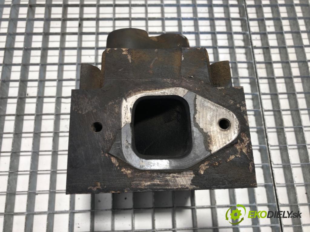 RENAULT TRUCKS PREMIUM Platforma / podwozie 1997 219 kW Route 300.16 219 kW [298 KM] olej napędowy 1996 - 2022 9839 Hlava valcov  (Hlava valcov)