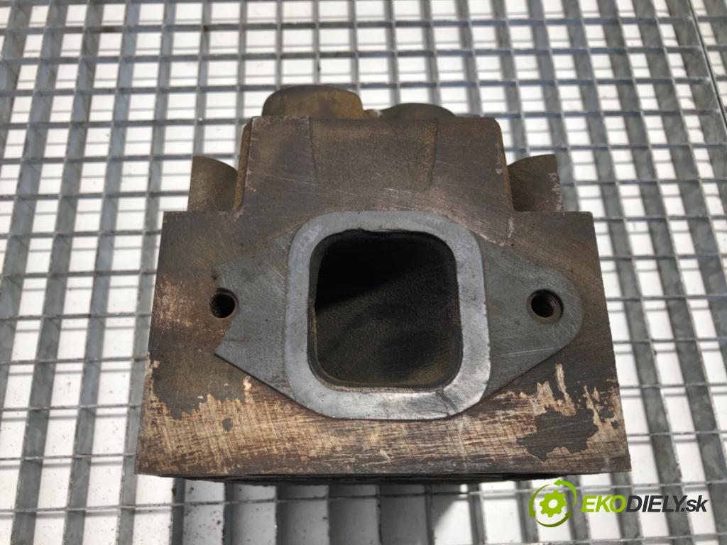 RENAULT TRUCKS PREMIUM Platforma / podwozie 1997 219 kW Route 300.16 219 kW [298 KM] olej napędowy 1996 - 2022 9839 Hlava valcov  (Hlava valcov)