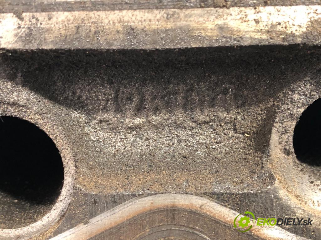 RENAULT TRUCKS PREMIUM Platforma / podwozie 1997 219 kW Route 300.16 219 kW [298 KM] olej napędowy 1996 - 2022 9839 Hlava valcov  (Hlava valcov)