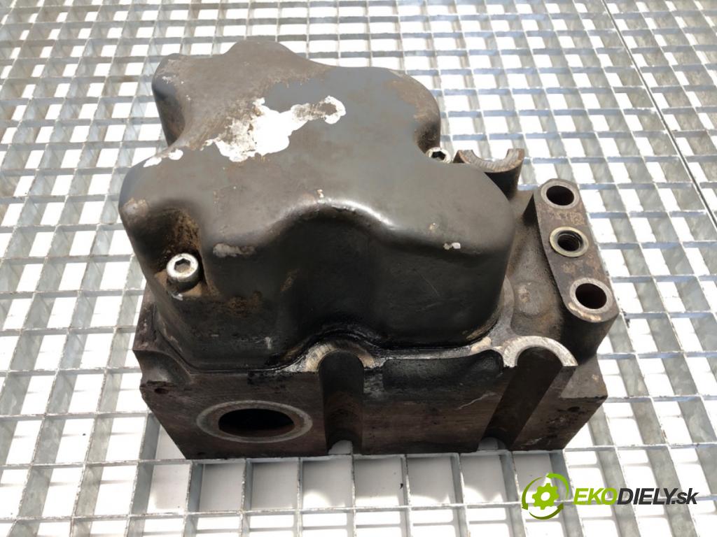 RENAULT TRUCKS PREMIUM Platforma / podwozie 1997 219 kW Route 300.16 219 kW [298 KM] olej napędowy 1996 - 2022 9839 Hlava valcov  (Hlava valcov)