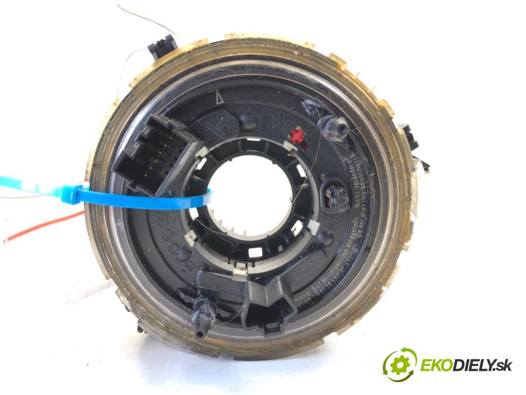 AUDI A4 B6 Kombi 2003 74 kW 1.9 TDI 1896 kroužek slimák airbag 8E0953541C (Airbag)