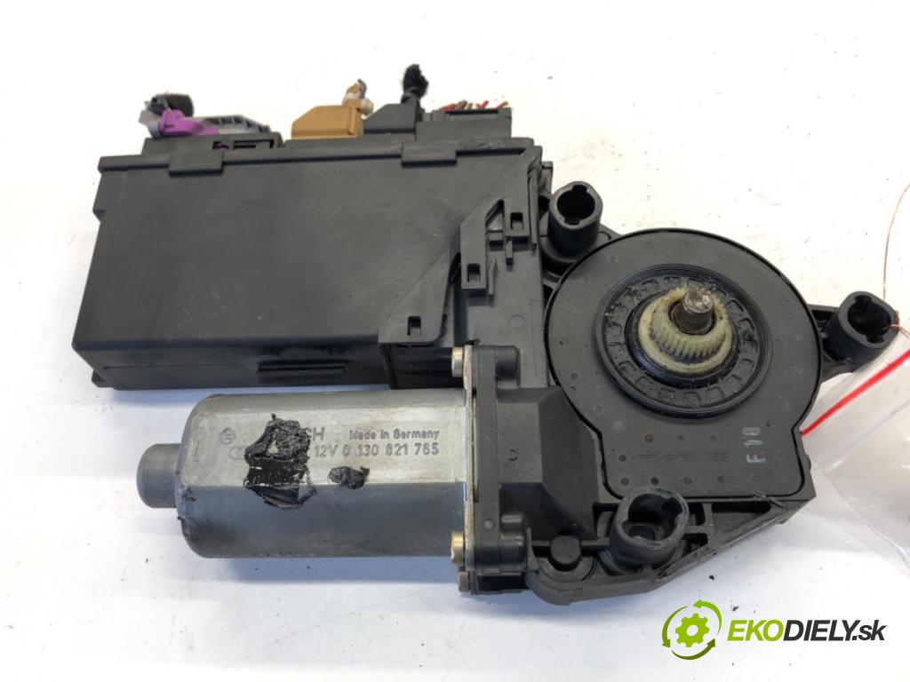 AUDI A4 B6 Kombi 2003 74 kW 1.9 TDI 1896 Motor sťahovania okna ľavy predný 8E1959801B