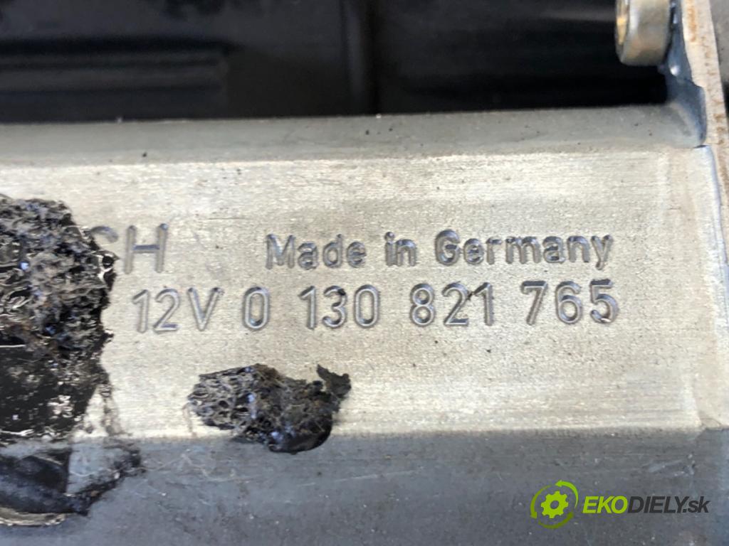 AUDI A4 B6 Kombi 2003 74 kW 1.9 TDI 1896 Motor sťahovania okna ľavy predný 8E1959801B