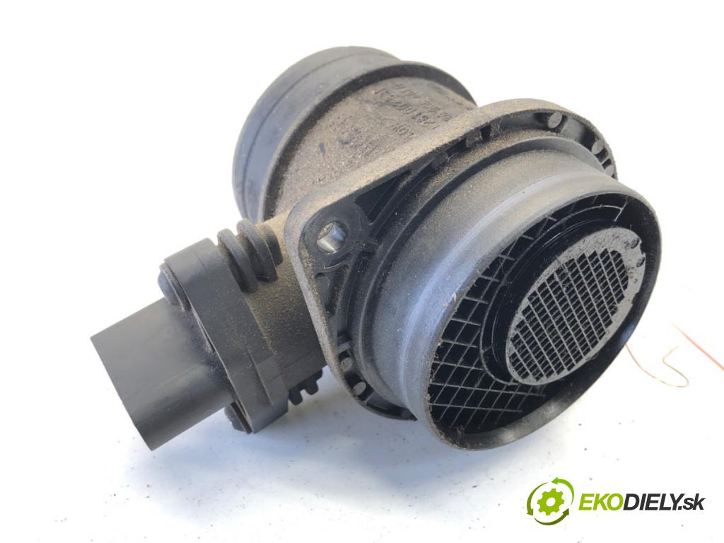 AUDI A4 B6 Kombi 2003 74 kW 1.9 TDI 1896 váha vzduchu 038906461B (Snímač hmotnosti vzduchu)