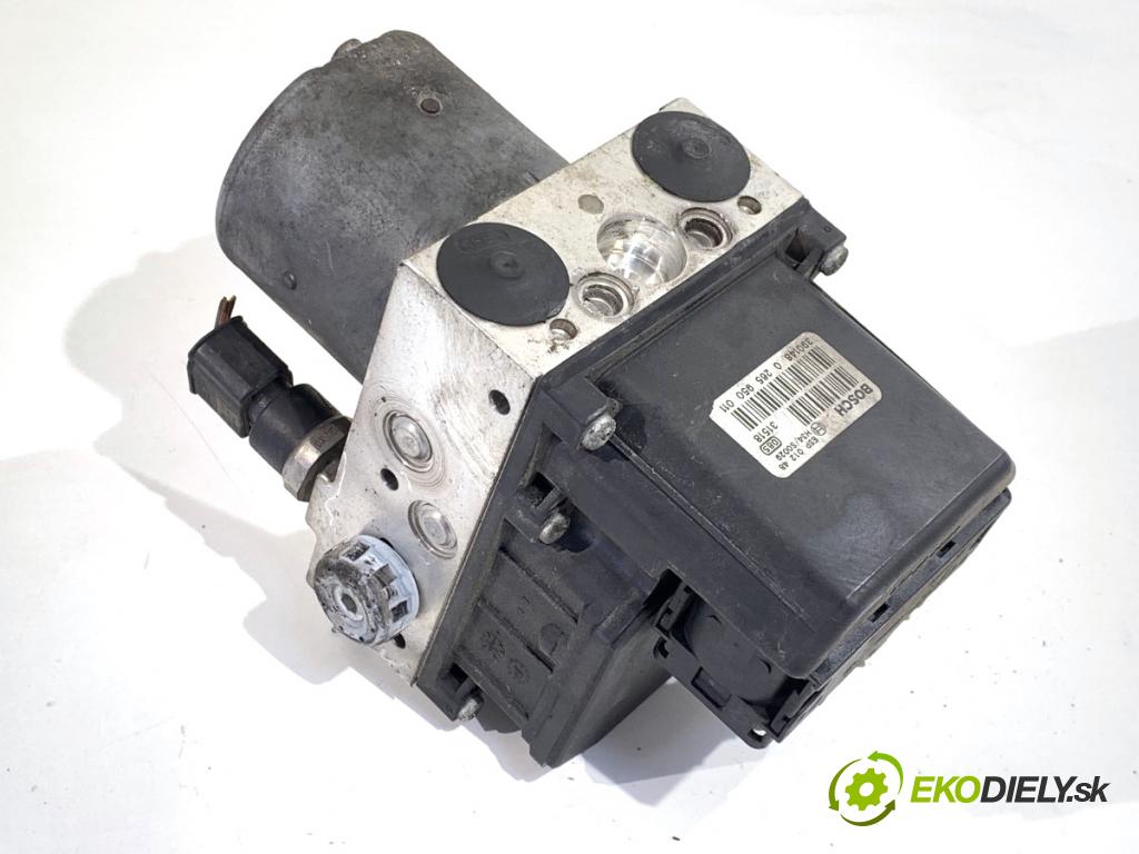 AUDI A4 B6 Kombi 2003 74 kW 1.9 TDI 1896 pumpa ABS 8E0614517 (Pumpa ABS)