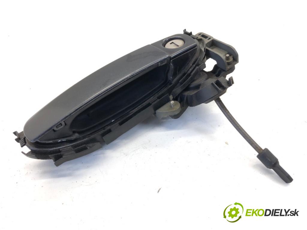 AUDI A4 B6 Kombi 2003 74 kW 1.9 TDI 1896 Kľučka vonkajšia ľavy predný