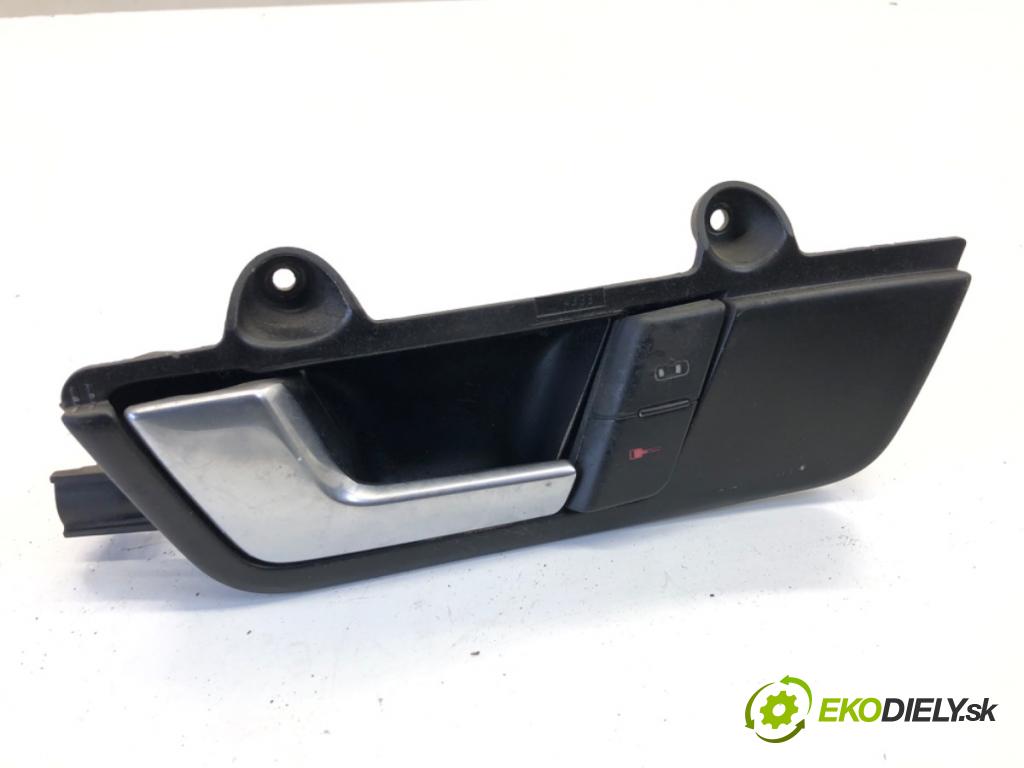 AUDI A4 B6 Kombi 2003 74 kW 1.9 TDI 1896 Kľučka vnútorná ľavy predný 