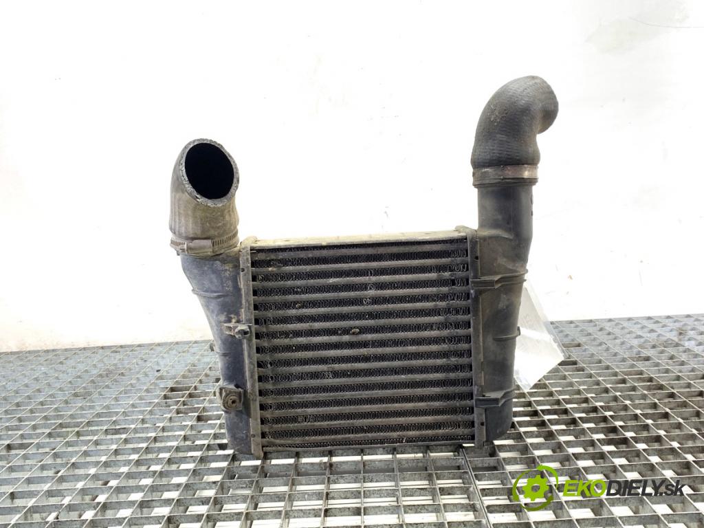 AUDI A4 B6 Kombi 2003 74 kW 1.9 TDI 1896 intercooler 8E0145805S (Intercooler (chladič nasávaného vzduchu))