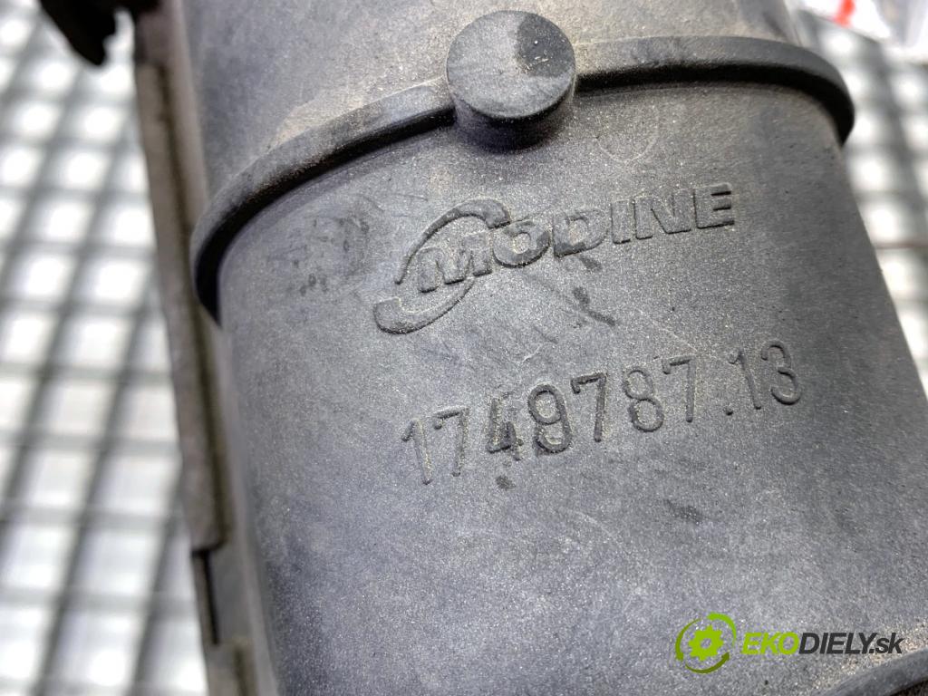 AUDI A4 B6 Kombi 2003 74 kW 1.9 TDI 1896 intercooler 8E0145805S (Intercooler (chladič stlačeného vzduchu))