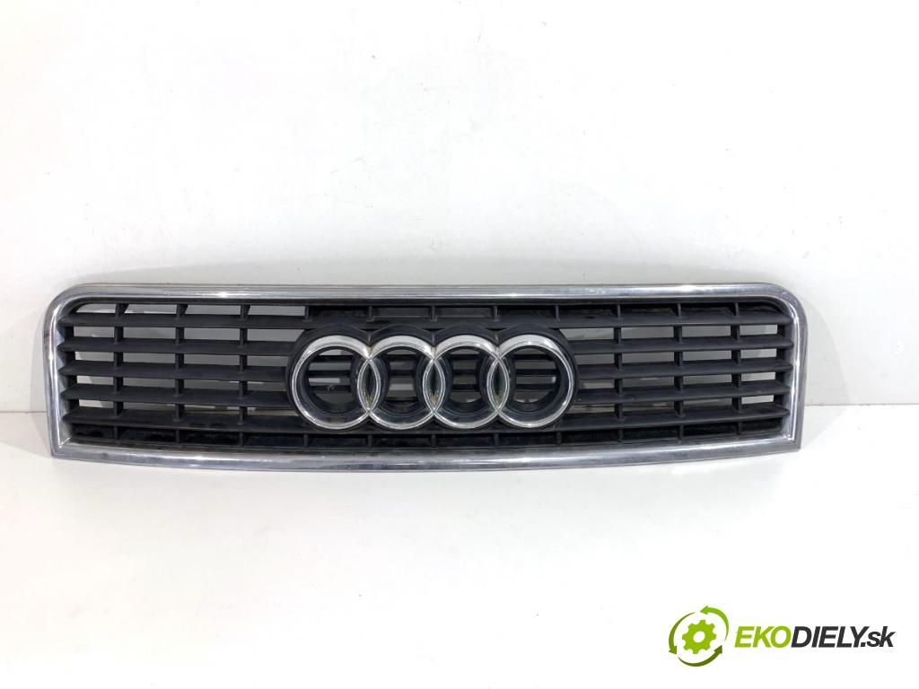 AUDI A4 B6 Kombi 2003 74 kW 1.9 TDI 1896 Mriežka maska 8E0853651F (Mriežka predná (maska chladiča))