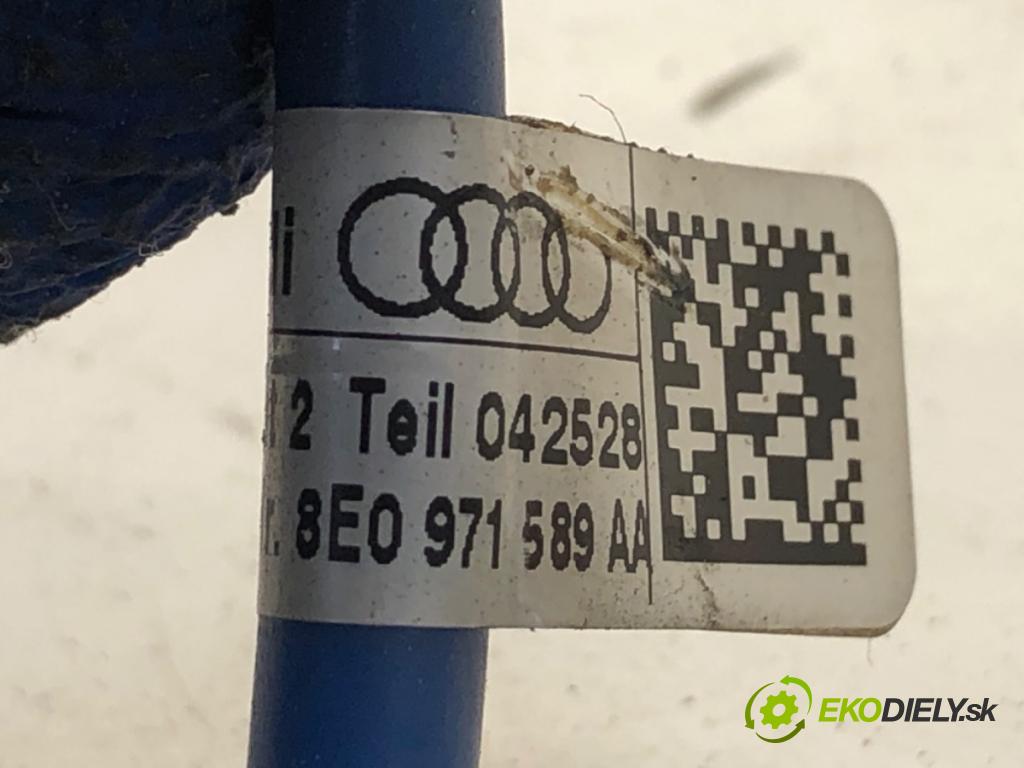 AUDI A4 B6 Kombi 2003 74 kW 1.9 TDI 1896 káblovačka silenbloku airbag 8E0971589AA