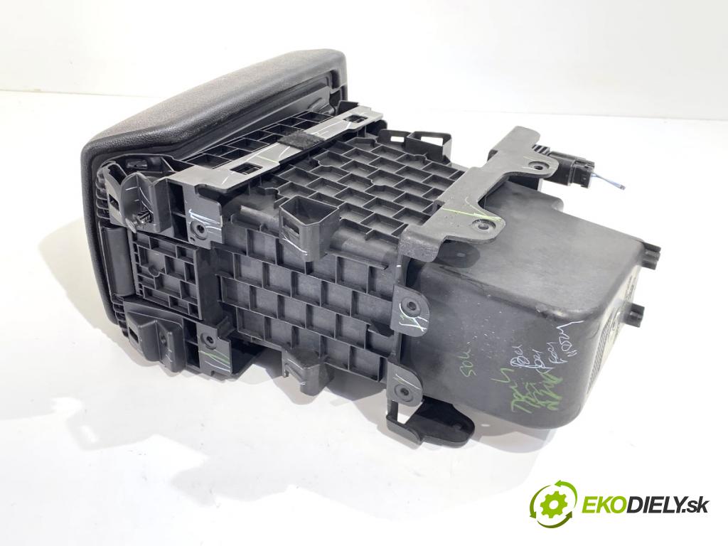 FORD ECOSPORT SUV 2018 122 kW 2.0 Ti-VCT 1999 loketní opěrka  (Loketní opěrka)