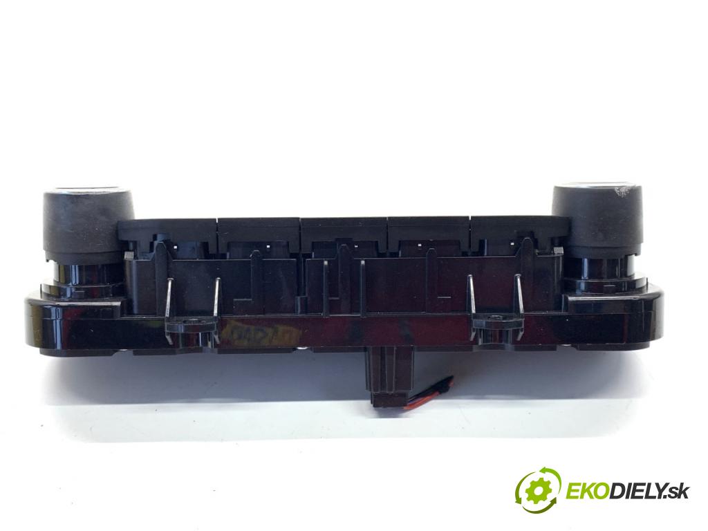 FORD ECOSPORT SUV 2018 122 kW 2.0 Ti-VCT 1999 Panel ovládania radia GN15-18K811-HE (Prepínacie páčky pod volantom)