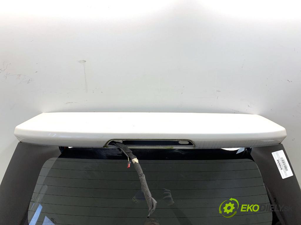 FORD ECOSPORT SUV 2018 122 kW 2.0 Ti-VCT 1999 kapota zad