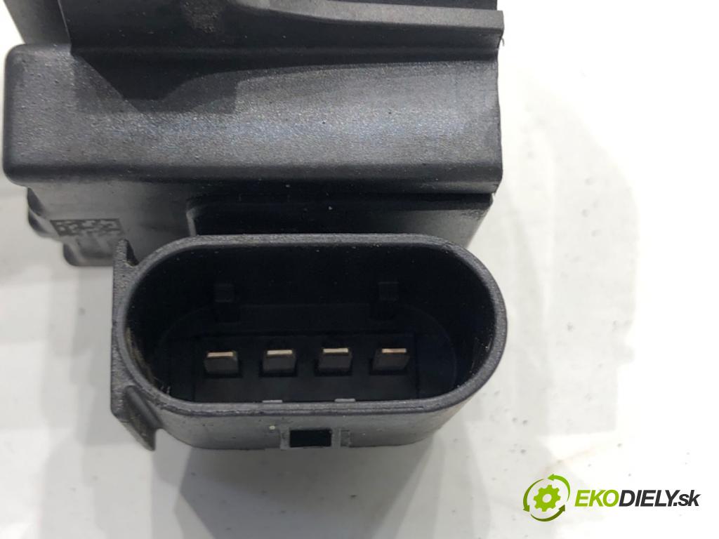 DACIA DUSTER SUV 2019 96 kW 1.3 TCe 130 (HMMF) 1332 cívka zapalovací 224332935R (Zážehová cívka)