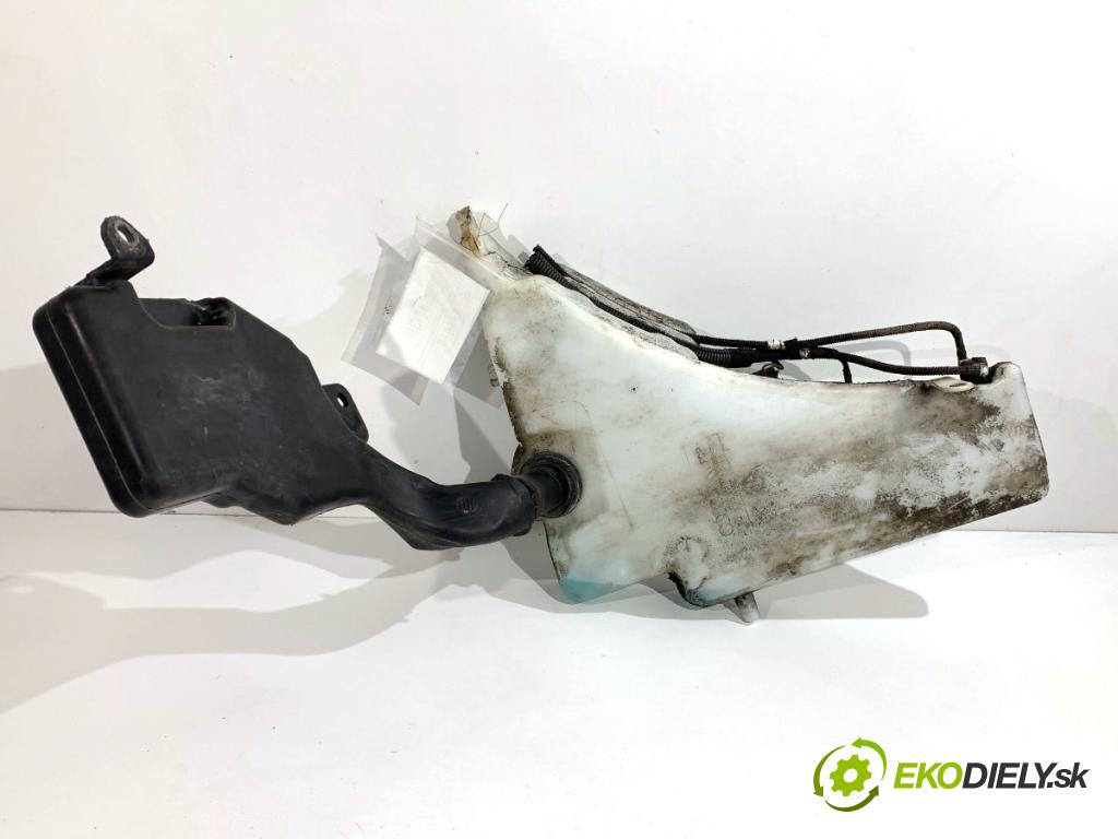 AUDI A4 B8 Kombi 2009 118 kW 1.8 TFSI 1798 Nádržka ostrekovačov 8T0955453C