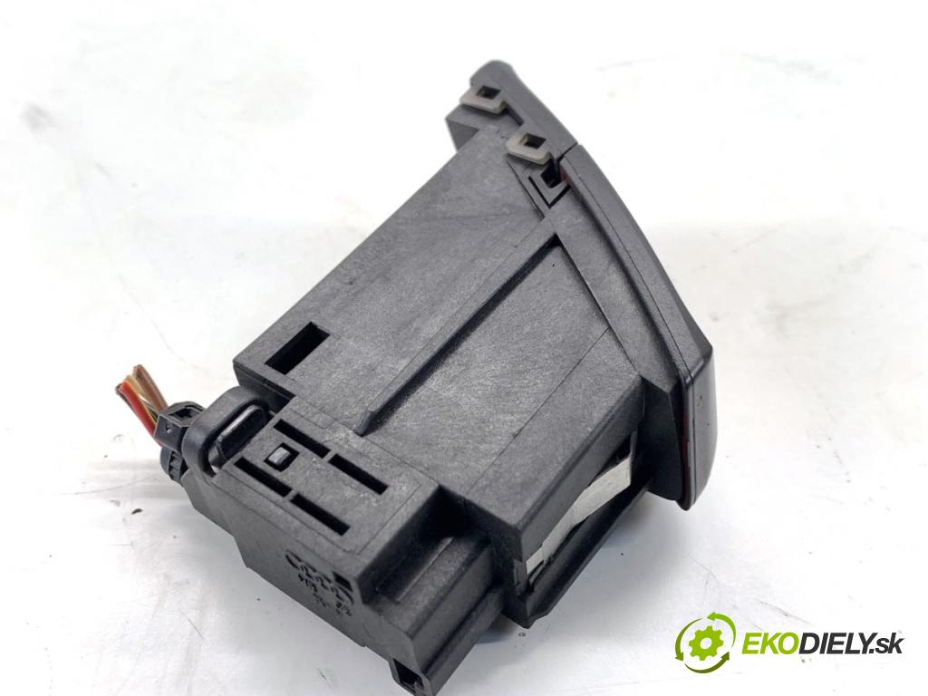 AUDI A4 B8 Kombi 2009 118 kW 1.8 TFSI 1798 Spínač svetiel výstražných (núdzových) 8K1941509A (Prepínacie páčky pod volantom)