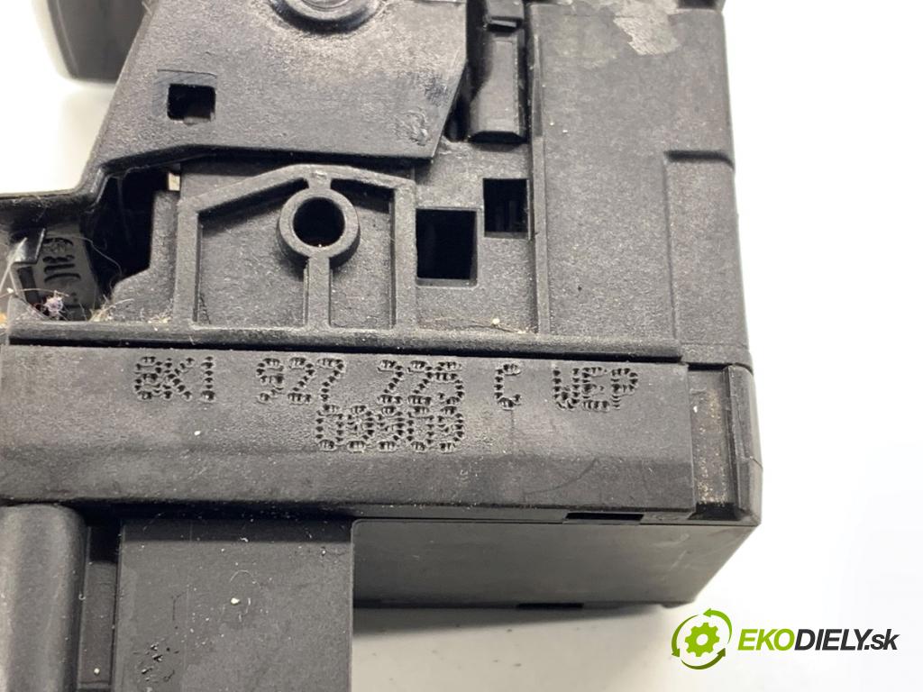 AUDI A4 B8 Kombi 2009 118 kW 1.8 TFSI 1798 spínač brzdy ruční brzdy 8K1927225C (Páčky pod volantem)