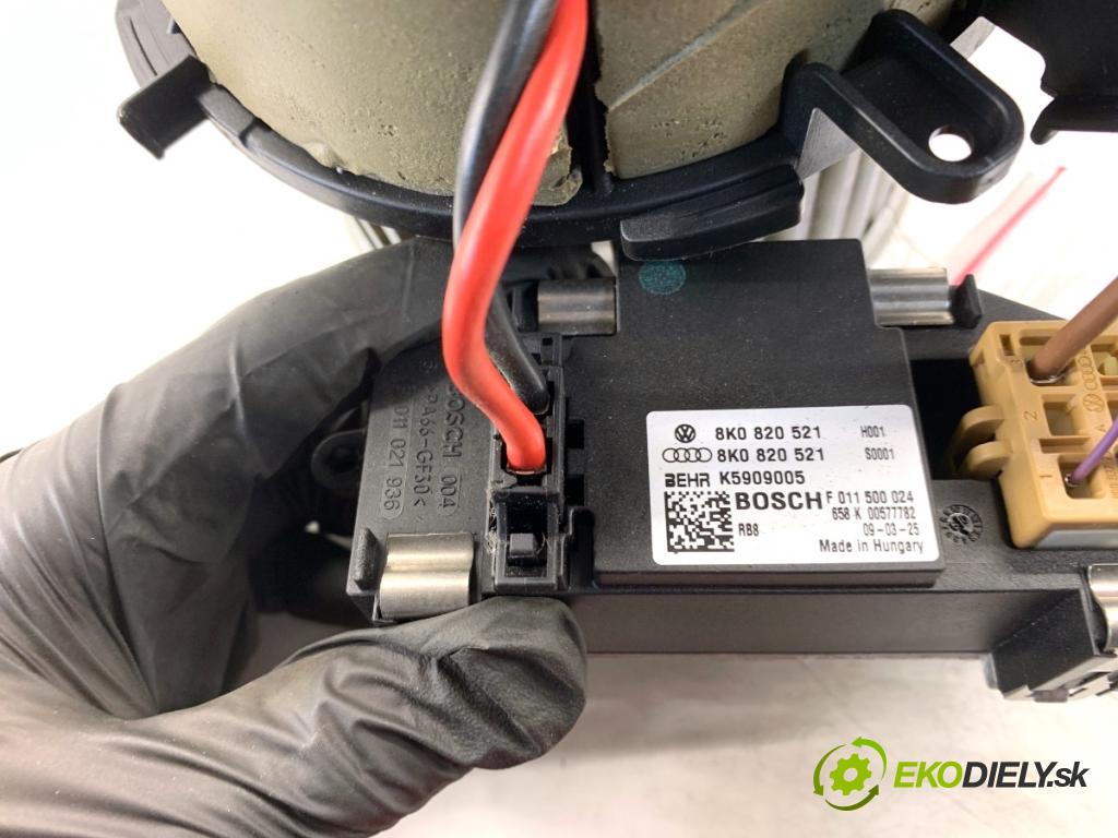 AUDI A4 B8 Kombi 2009 118 kW 1.8 TFSI 1798 ventilátor kúrenia 8K0820521